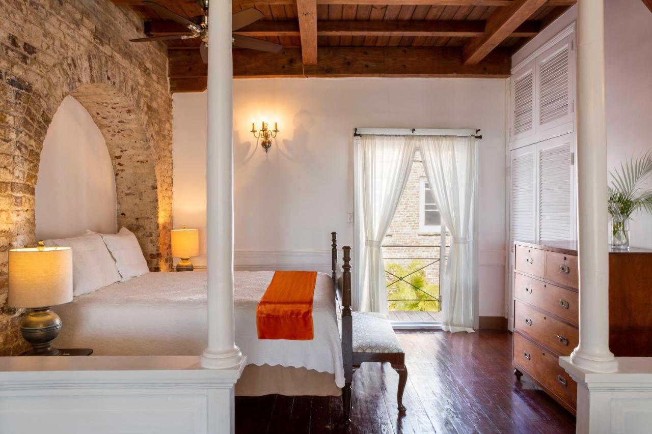 Copper And Lumber Store Hotel English Harbour 외부 사진