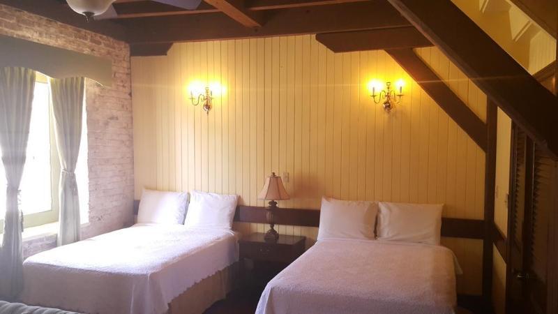 Copper And Lumber Store Hotel English Harbour 외부 사진