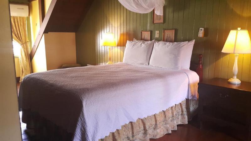 Copper And Lumber Store Hotel English Harbour 외부 사진