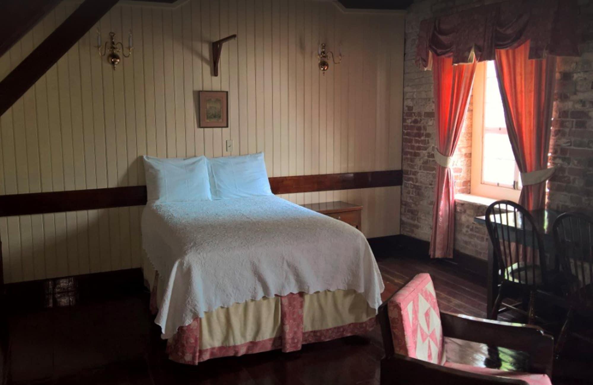 Copper And Lumber Store Hotel English Harbour 외부 사진