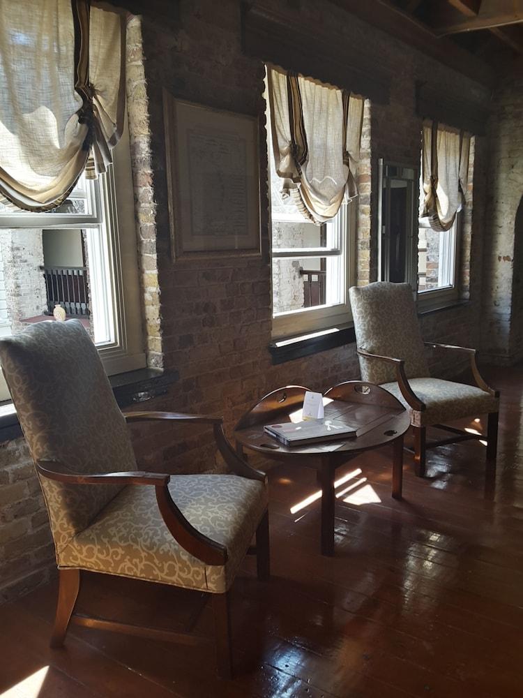 Copper And Lumber Store Hotel English Harbour 외부 사진