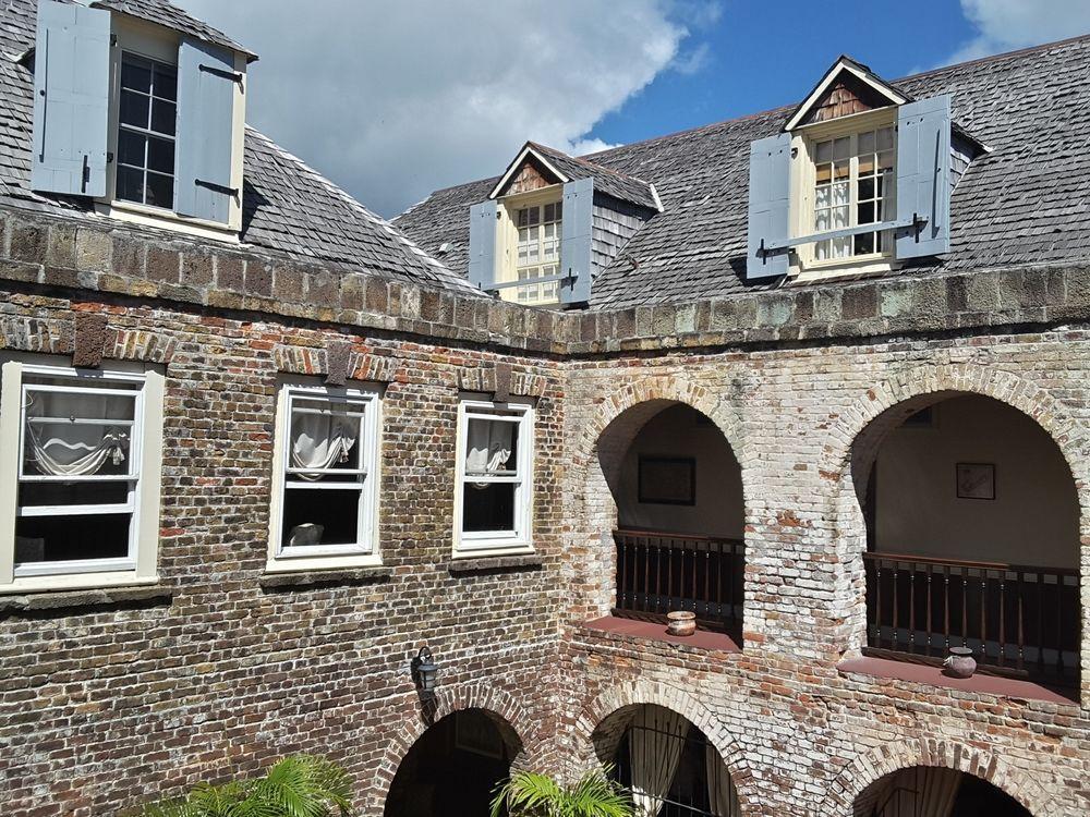 Copper And Lumber Store Hotel English Harbour 외부 사진