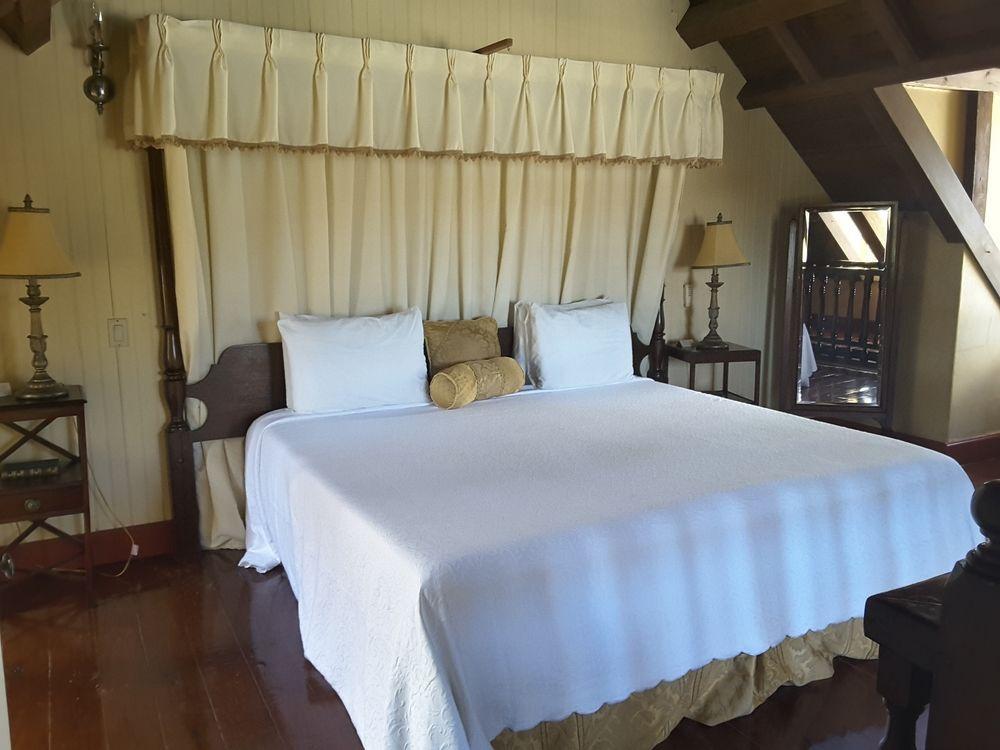Copper And Lumber Store Hotel English Harbour 외부 사진