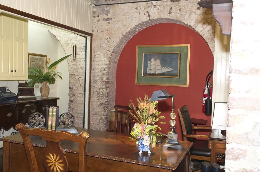 Copper And Lumber Store Hotel English Harbour 외부 사진